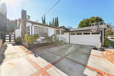 2120 Ronsard Road