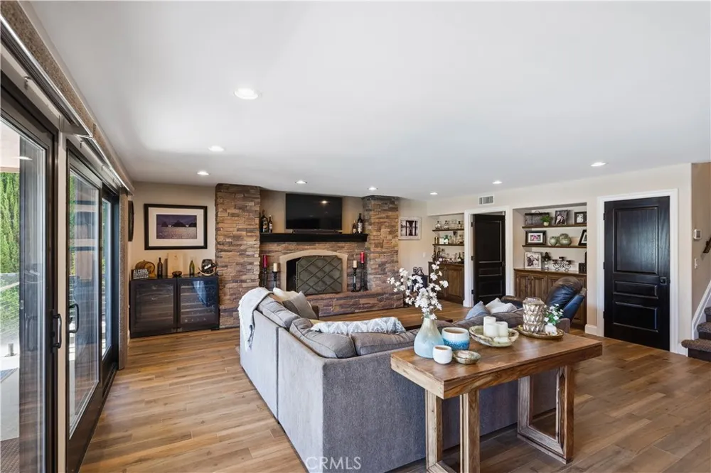 30374 Point Marina Drive Canyon Lake, CA 92587