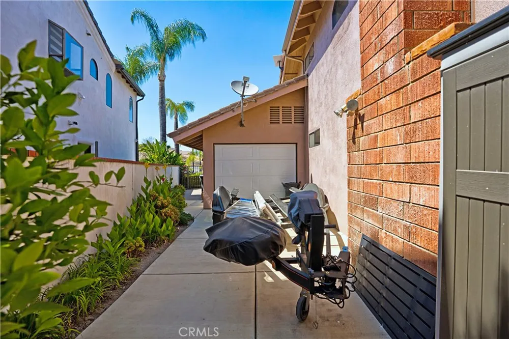 30374 Point Marina Drive Canyon Lake, CA 92587