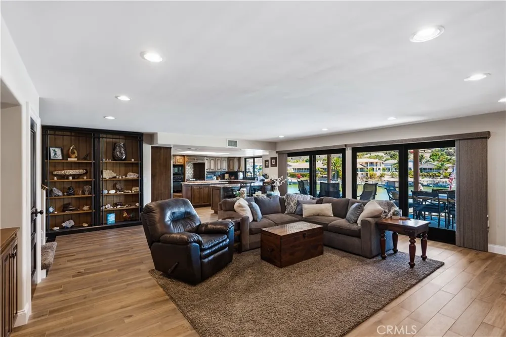 30374 Point Marina Drive Canyon Lake, CA 92587