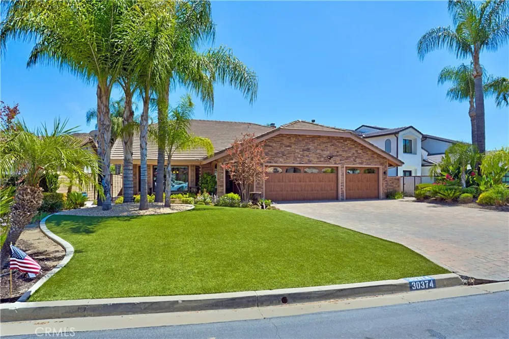 30374 Point Marina Drive Canyon Lake, CA 92587
