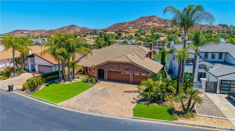 30374 Point Marina Drive Canyon Lake, CA 92587
