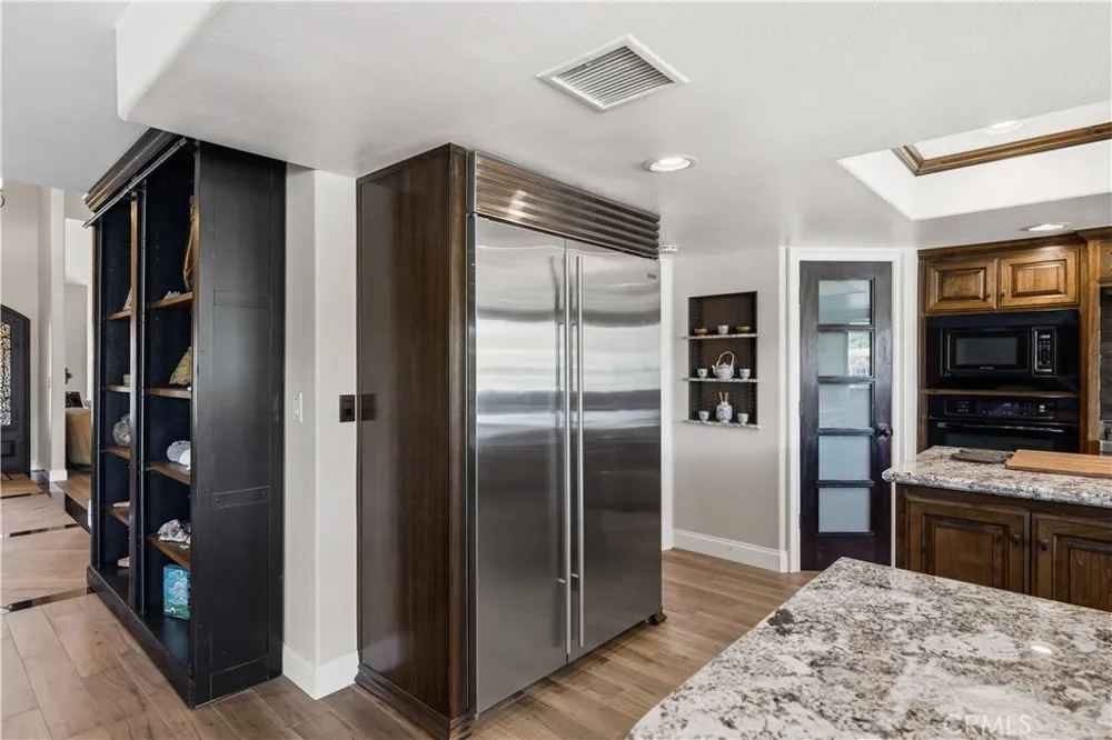 30374 Point Marina Drive Canyon Lake, CA 92587