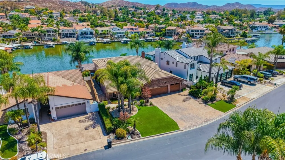30374 Point Marina Drive Canyon Lake, CA 92587
