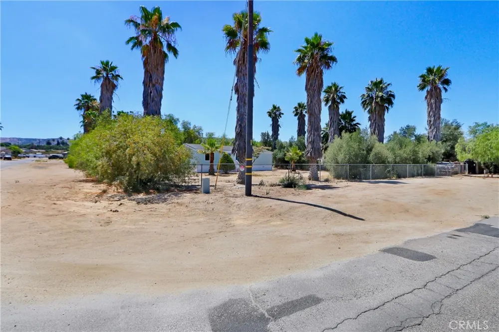 28247 Reservoir Nuevo, CA 92567