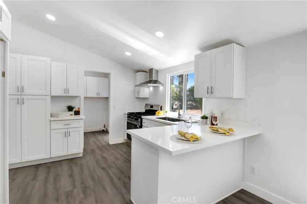 28247 Reservoir Nuevo, CA 92567