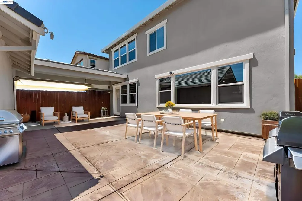 232 E Ramsey Dr Mountain House, CA 95391
