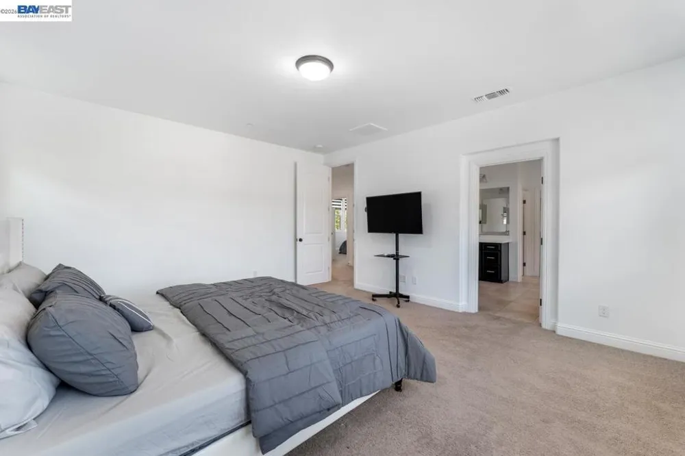 232 E Ramsey Dr Mountain House, CA 95391