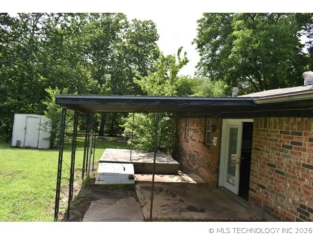 801 NW Redbud Street Kingston, OK 73439