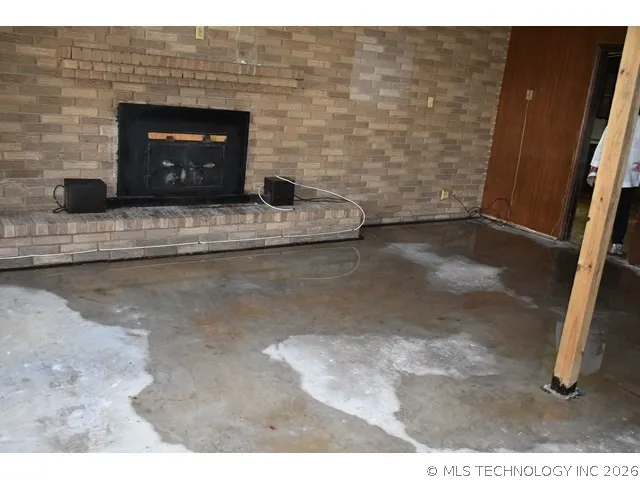 801 NW Redbud Street Kingston, OK 73439