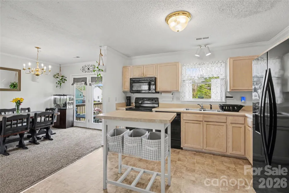 3904 Riverdale Road Greensboro, NC 27406