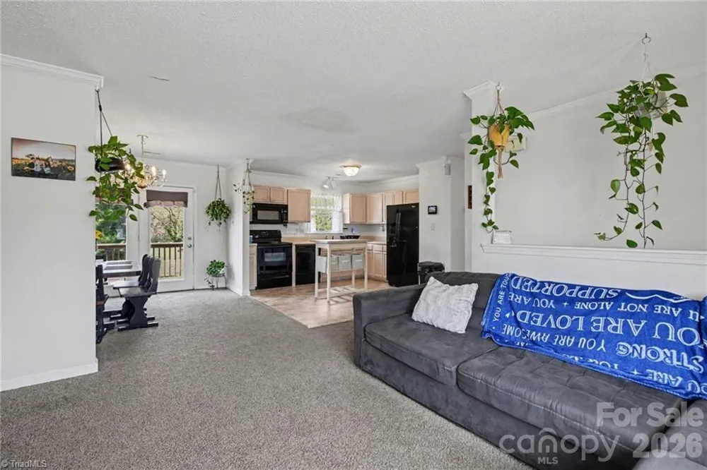 3904 Riverdale Road Greensboro, NC 27406