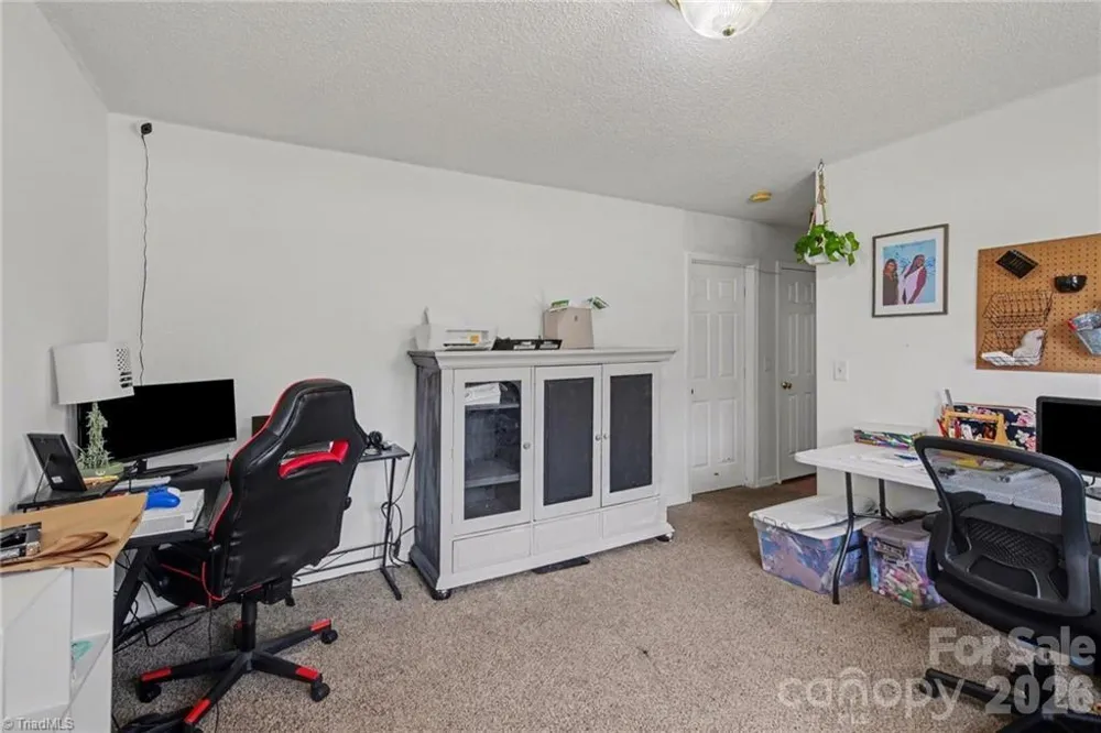3904 Riverdale Road Greensboro, NC 27406