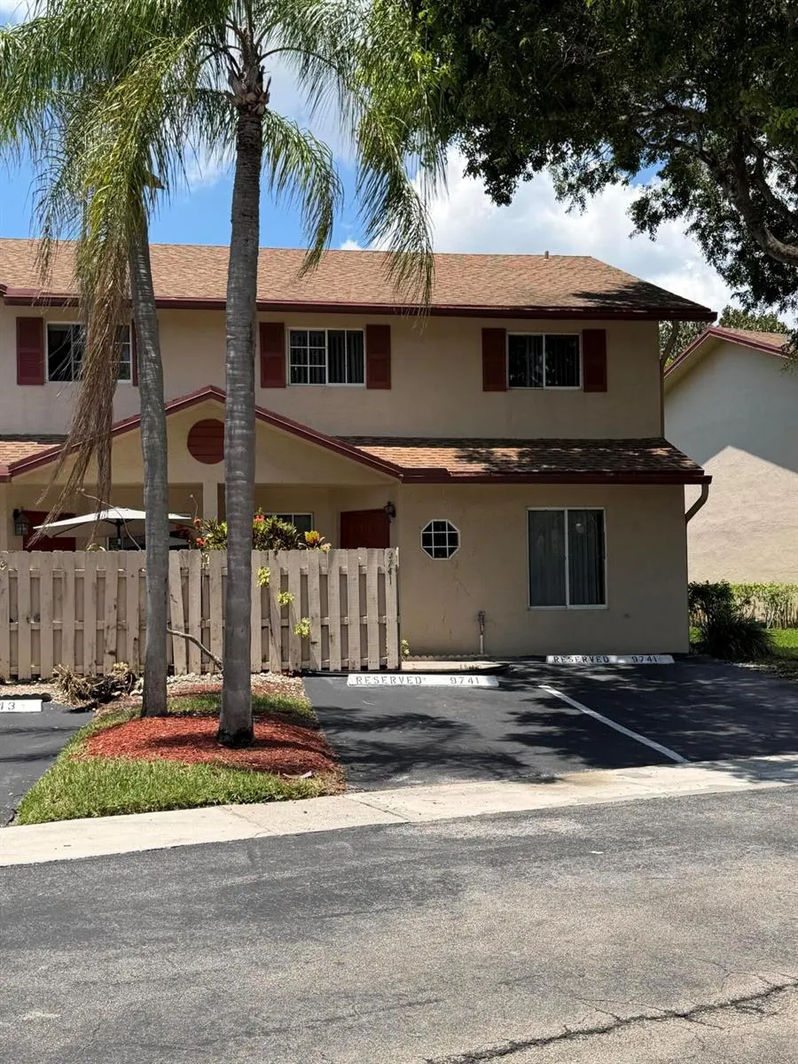 9741 NW 37th Street Sunrise, FL 33351