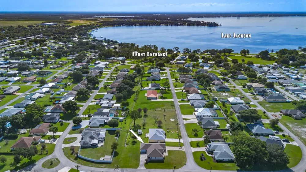 2326 JACKSON DRIVE Sebring, FL 33870