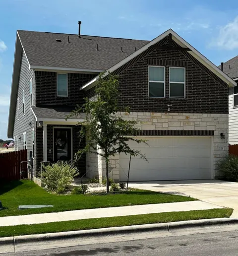 221 Travis Lane