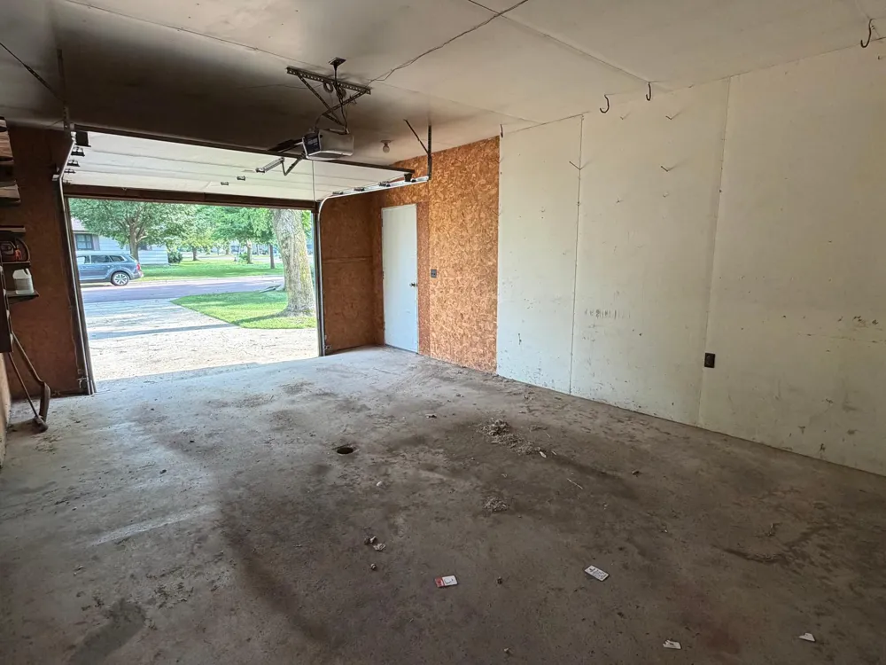 1519 6th Avenue Mountain Lake, MN 56159