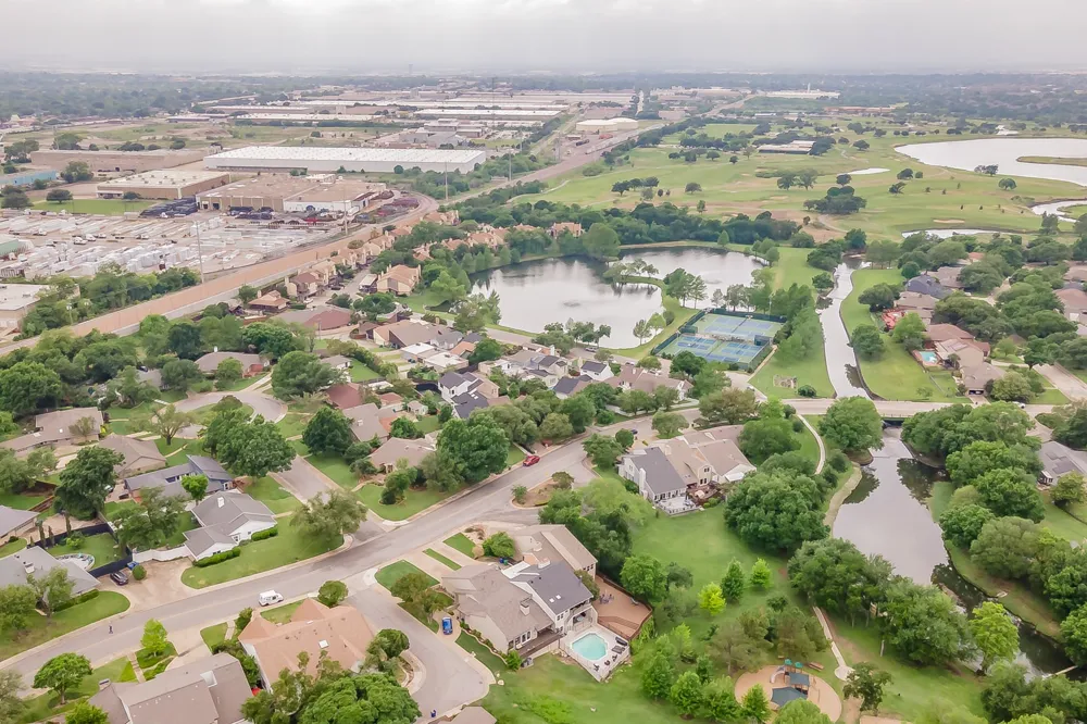 2517 Country Place Carrollton, TX 75006