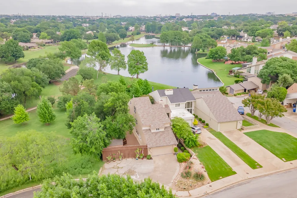 2517 Country Place Carrollton, TX 75006