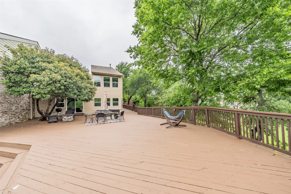 2517 Country Place Carrollton, TX 75006