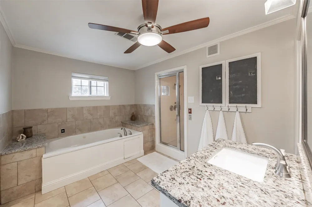 2517 Country Place Carrollton, TX 75006