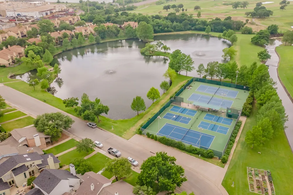 2517 Country Place Carrollton, TX 75006