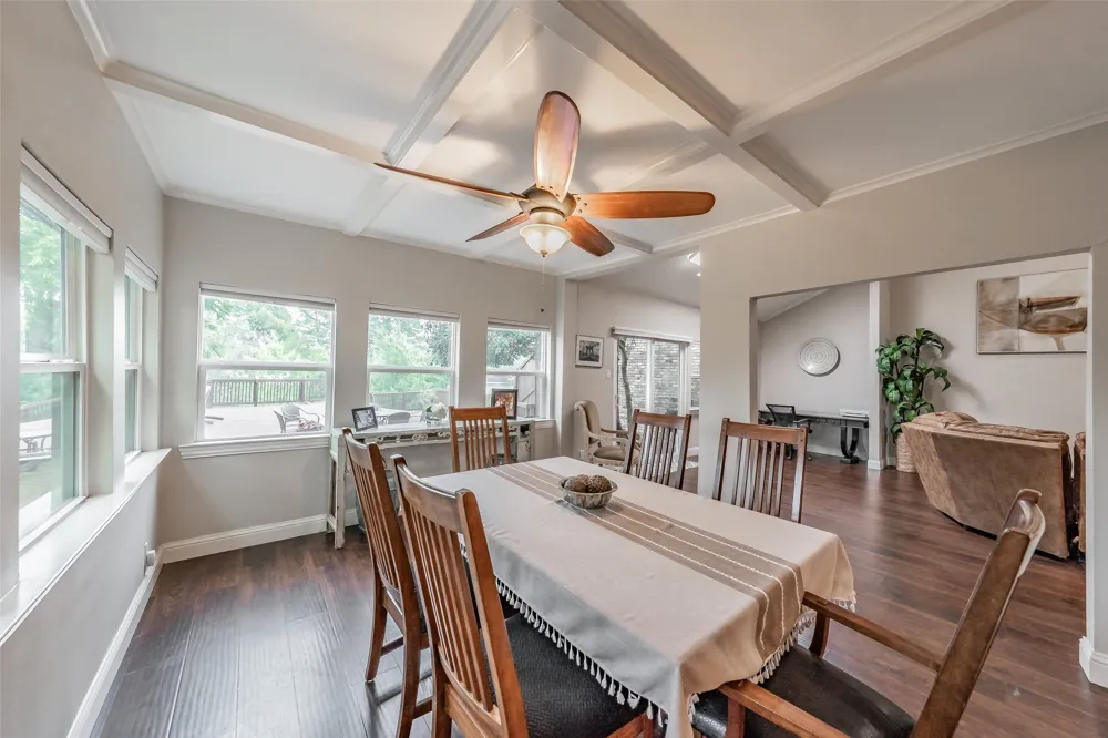 2517 Country Place Carrollton, TX 75006