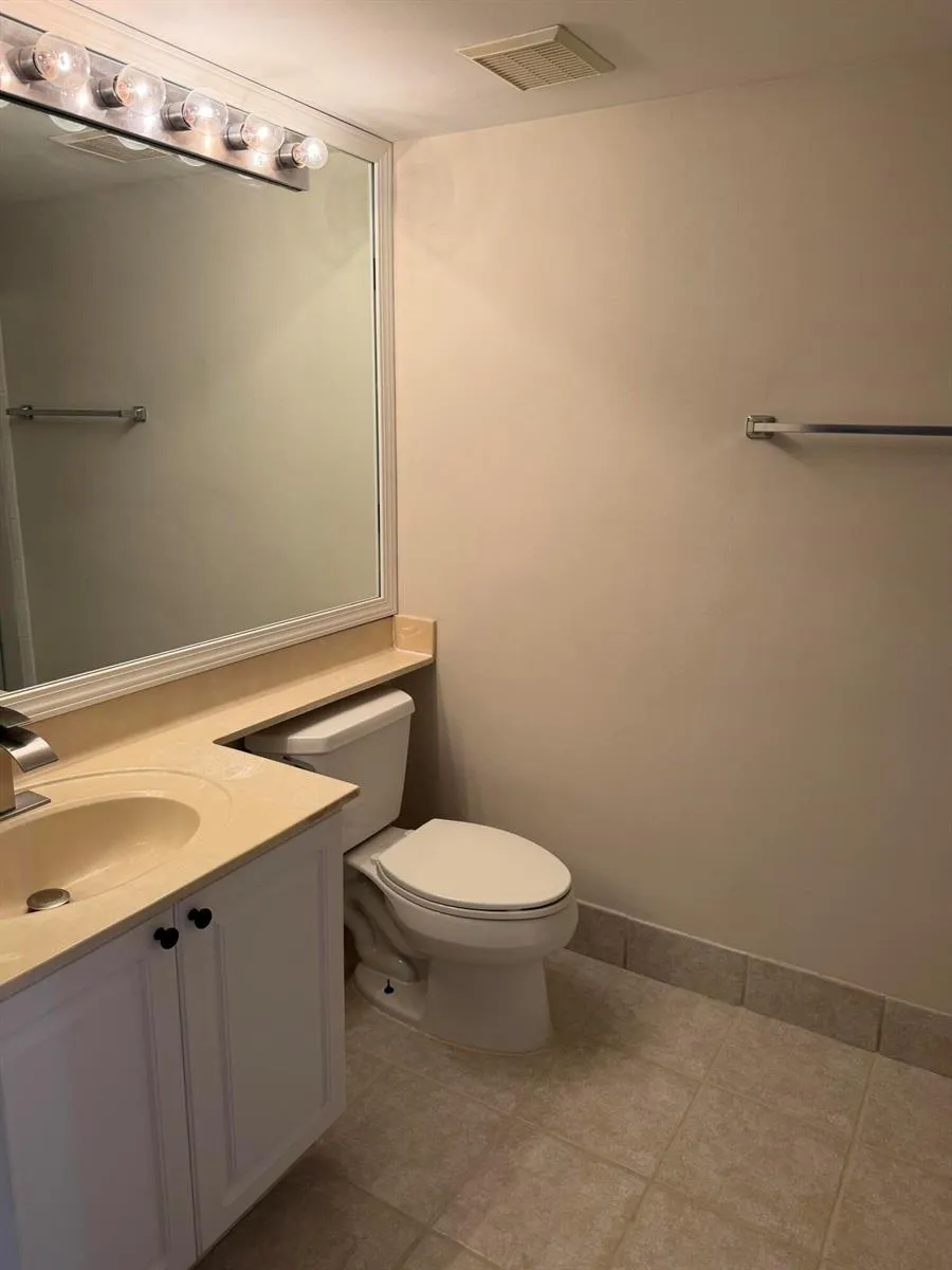 1500 S Crestwood Court S #1503 Royal Palm Beach, FL 33411