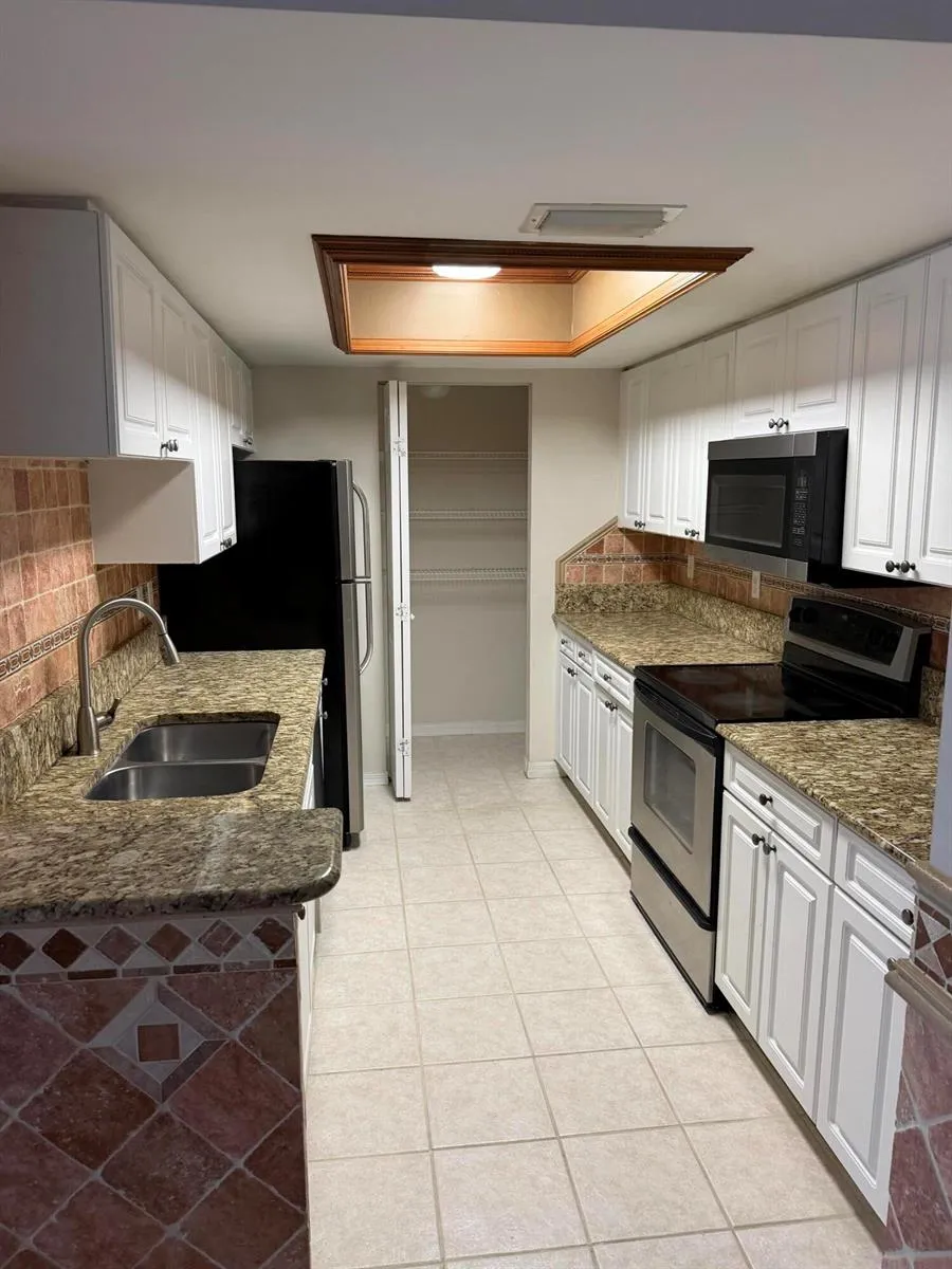 1500 S Crestwood Court S #1503 Royal Palm Beach, FL 33411