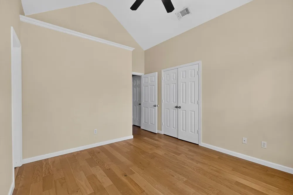712 Regalwood Drive DeSoto, TX 75115
