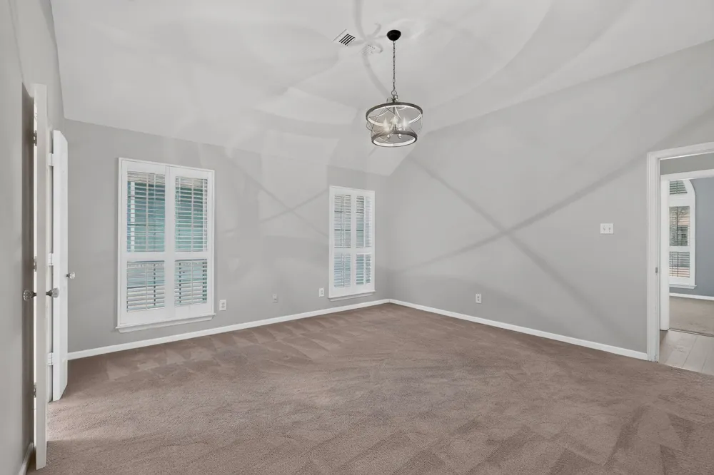 712 Regalwood Drive DeSoto, TX 75115