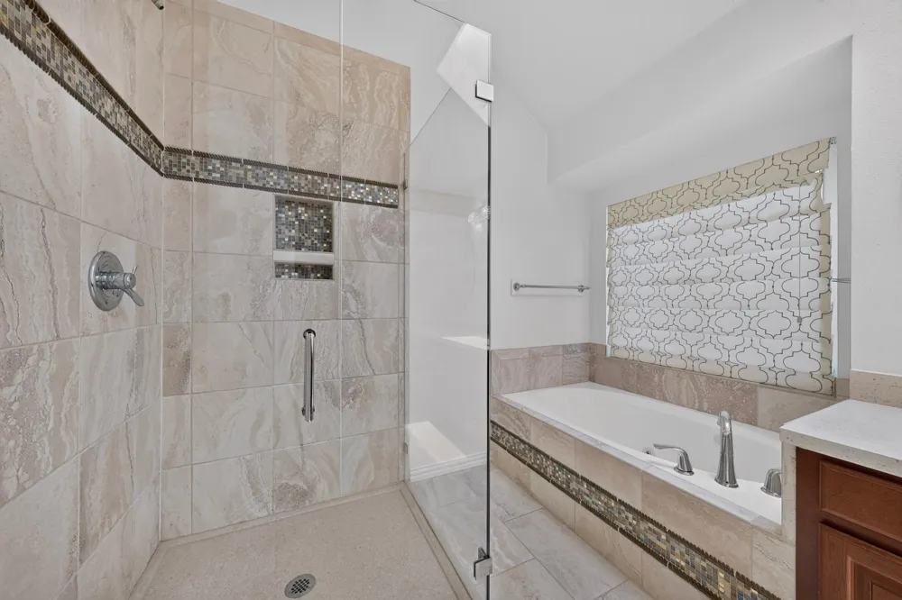 712 Regalwood Drive DeSoto, TX 75115