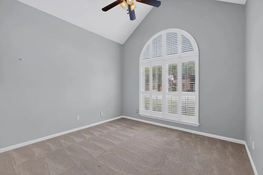 712 Regalwood Drive DeSoto, TX 75115