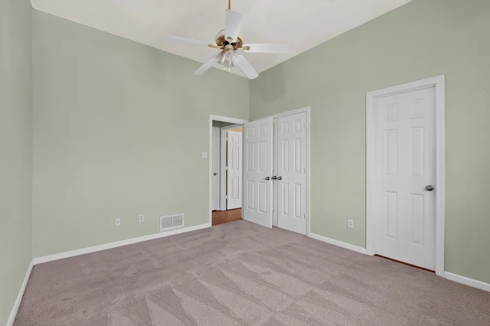 712 Regalwood Drive DeSoto, TX 75115