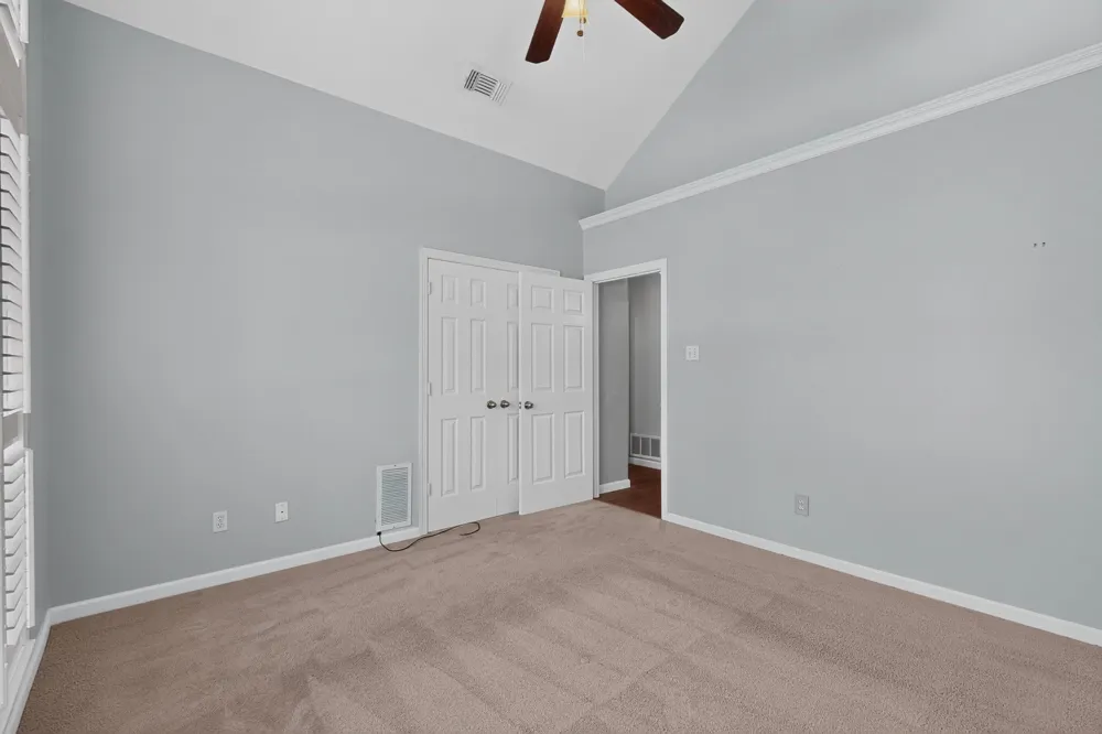 712 Regalwood Drive DeSoto, TX 75115