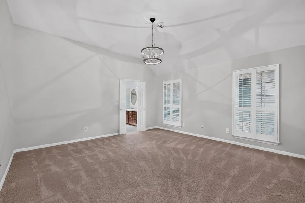 712 Regalwood Drive DeSoto, TX 75115