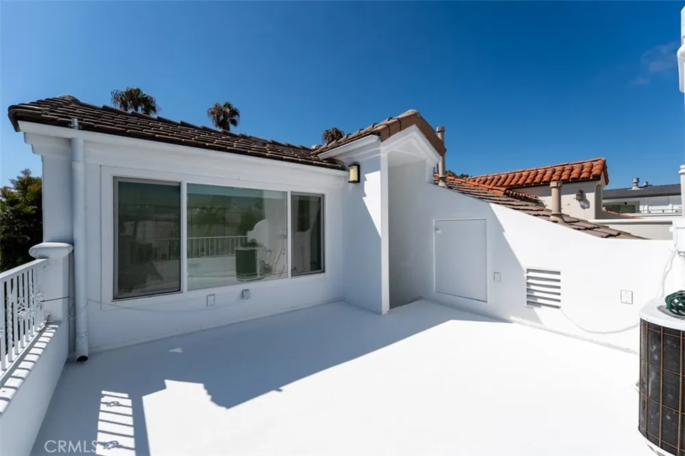 2830 2nd Avenue Corona del Mar, CA 92625