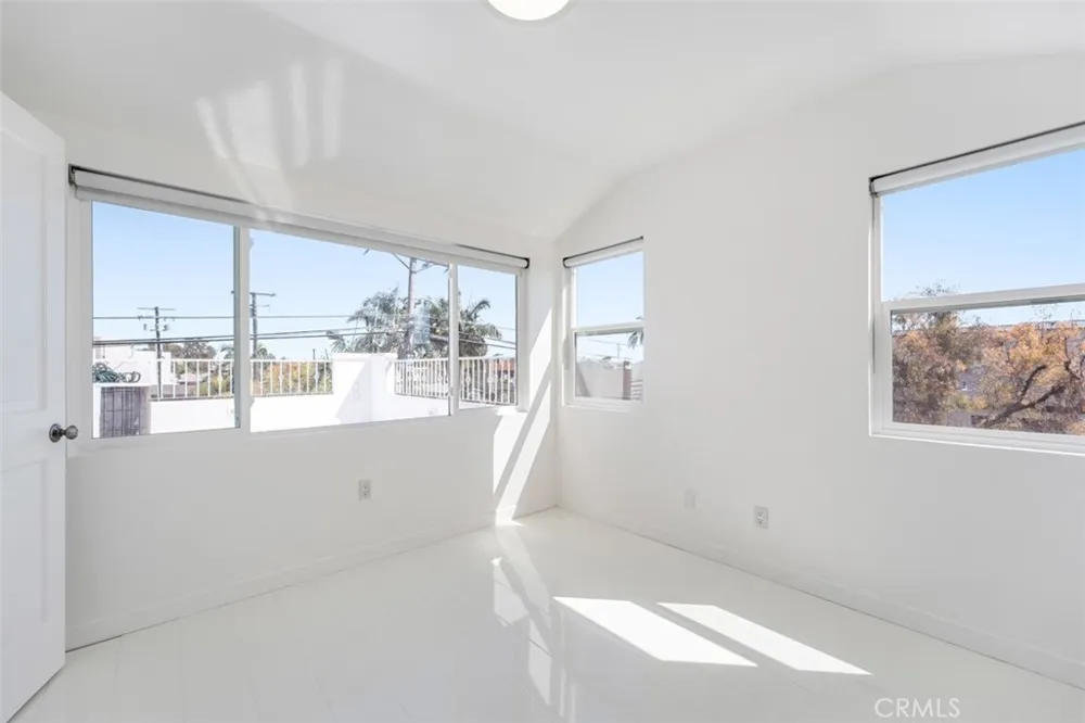 2830 2nd Avenue Corona del Mar, CA 92625