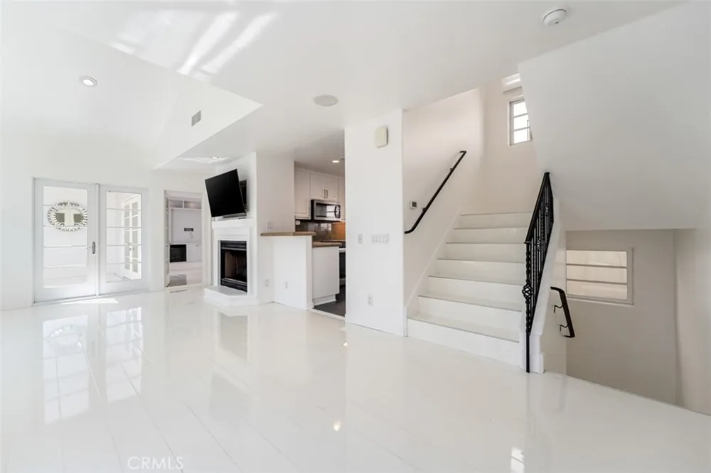 2830 2nd Avenue Corona del Mar, CA 92625