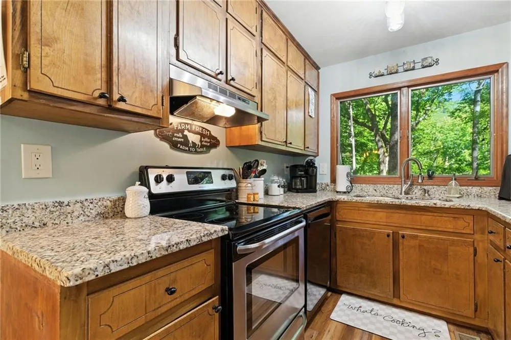 118 Soaring Hawk Circle Big Canoe, GA 30143