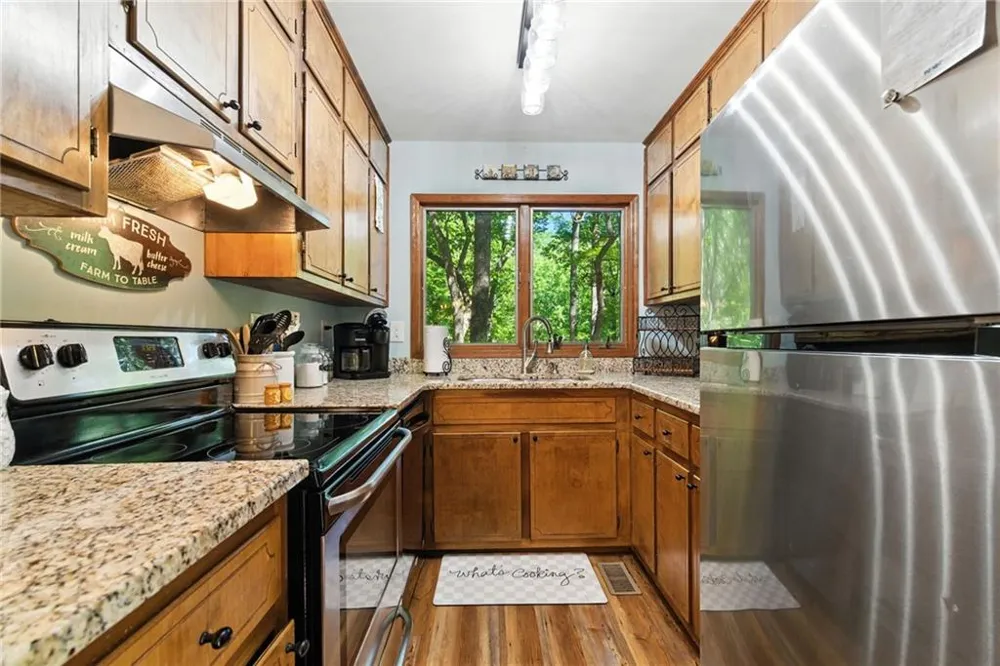 118 Soaring Hawk Circle Big Canoe, GA 30143