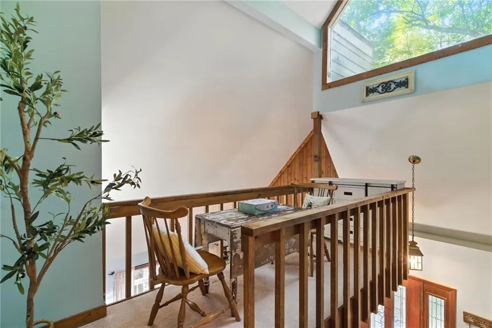 118 Soaring Hawk Circle Big Canoe, GA 30143