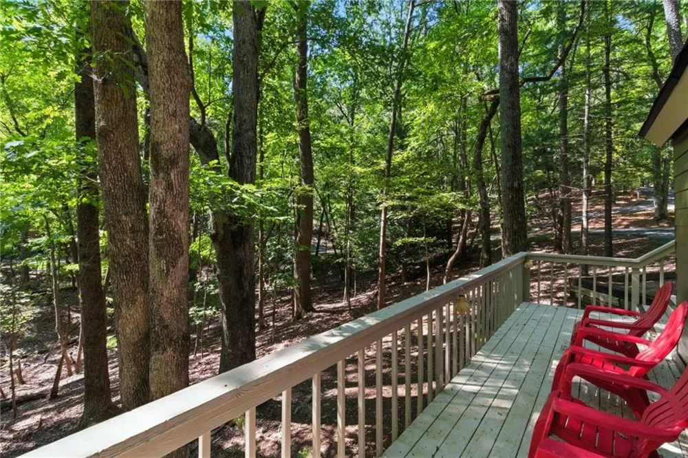 118 Soaring Hawk Circle Big Canoe, GA 30143