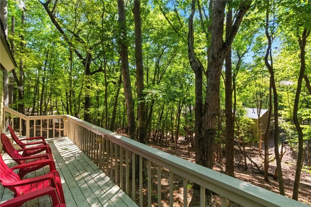 118 Soaring Hawk Circle Big Canoe, GA 30143