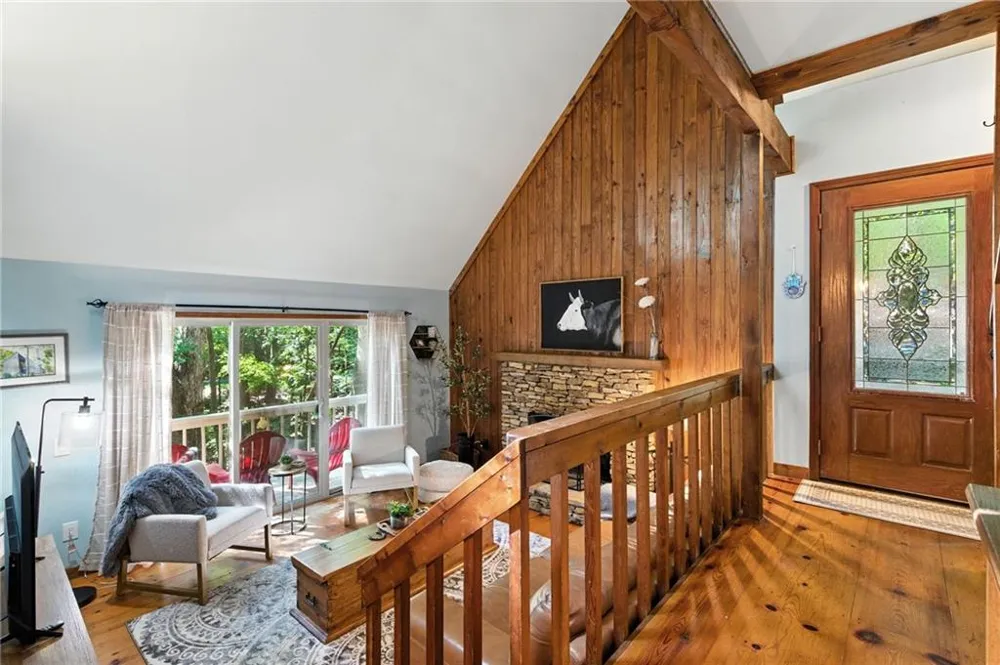 118 Soaring Hawk Circle Big Canoe, GA 30143