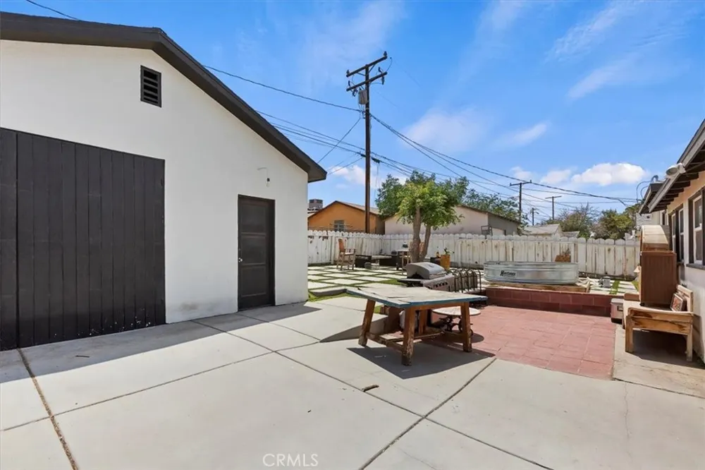 112 W Grandview Drive Barstow, CA 92311