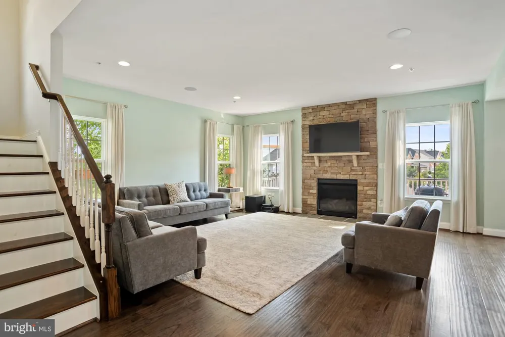 14202 BENTLEY PARK DRIVE Laurel, MD 20707