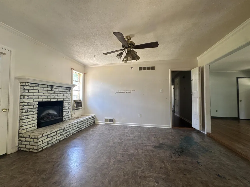 1841 BROOKHAVEN DR Southaven, MS 38671