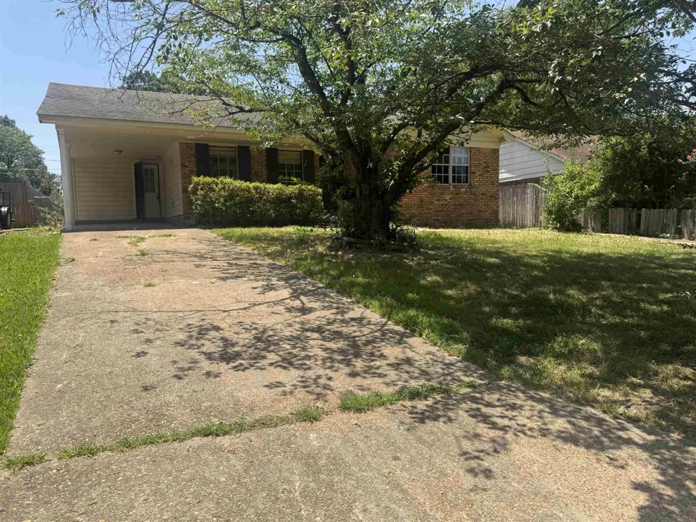 1841 BROOKHAVEN DR Southaven, MS 38671