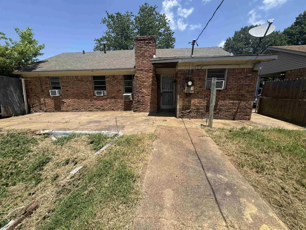 1841 BROOKHAVEN DR Southaven, MS 38671